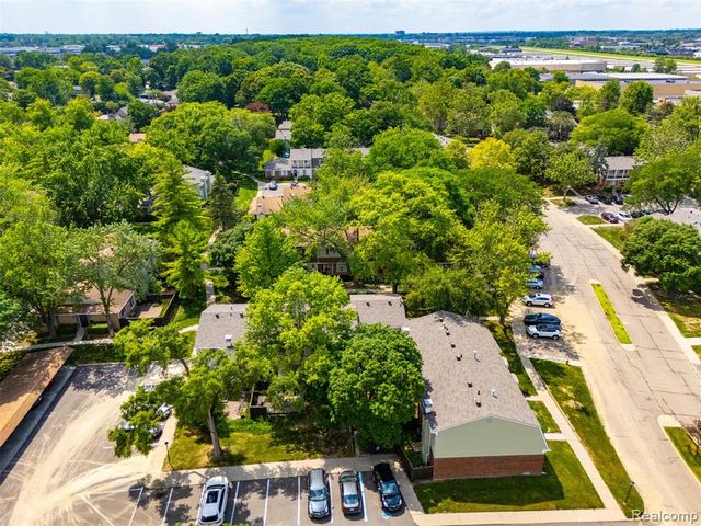 1813 Wickham, Royal Oak, MI 48073