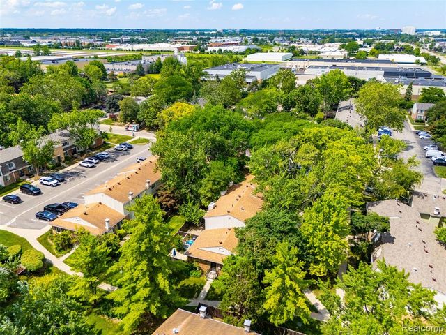 1813 Wickham, Royal Oak, MI 48073