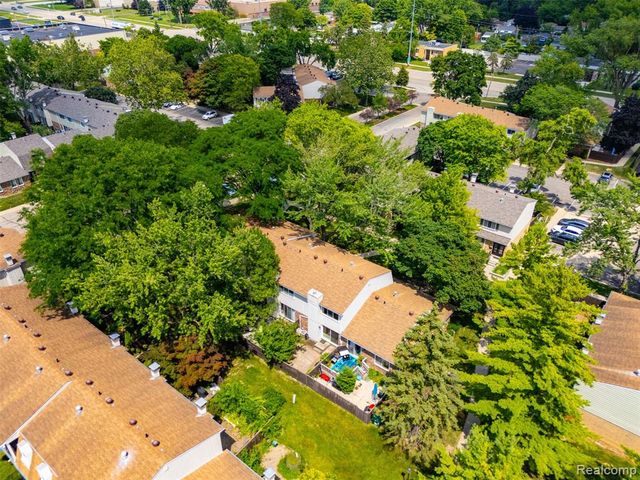 1813 Wickham, Royal Oak, MI 48073