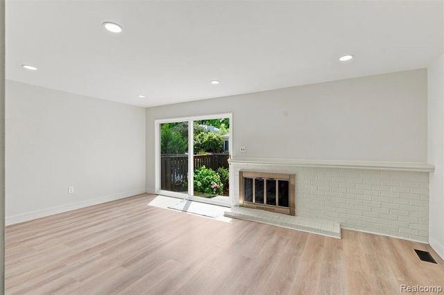 1813 Wickham, Royal Oak, MI 48073