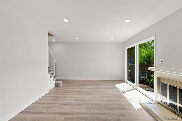 1813 Wickham, Royal Oak, MI 48073