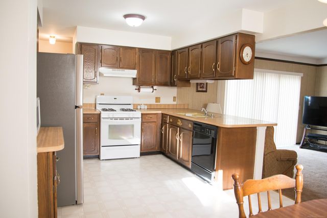2188 Zenia Drive, Troy, MI 48083