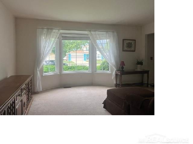 2188 Zenia Drive, Troy, MI 48083