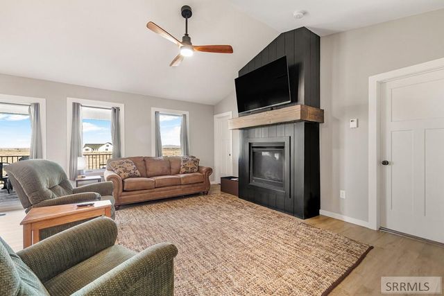 587 Springbrook Lane, St Anthony, ID 83445