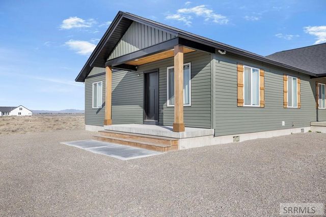 587 Springbrook Lane, St Anthony, ID 83445