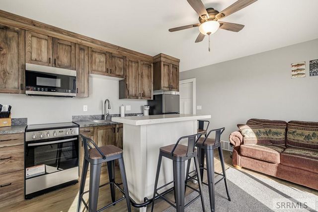 587 Springbrook Lane, St Anthony, ID 83445