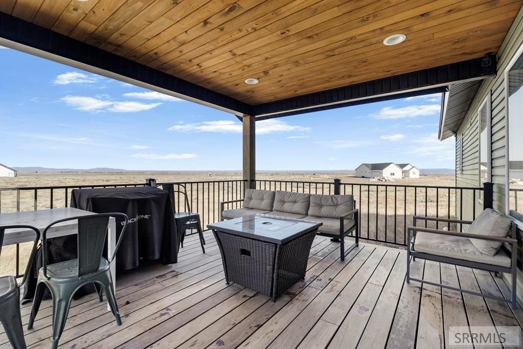 Image 18 of property listing at 587 Springbrook Lane, St Anthony, ID 83445