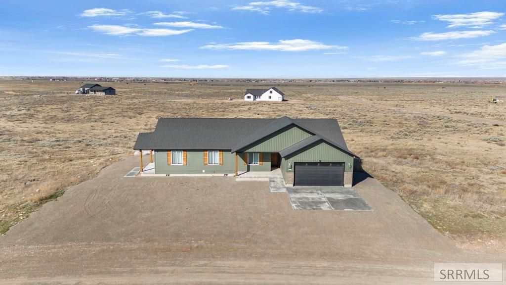 Image 3 of property listing at 587 Springbrook Lane, St Anthony, ID 83445