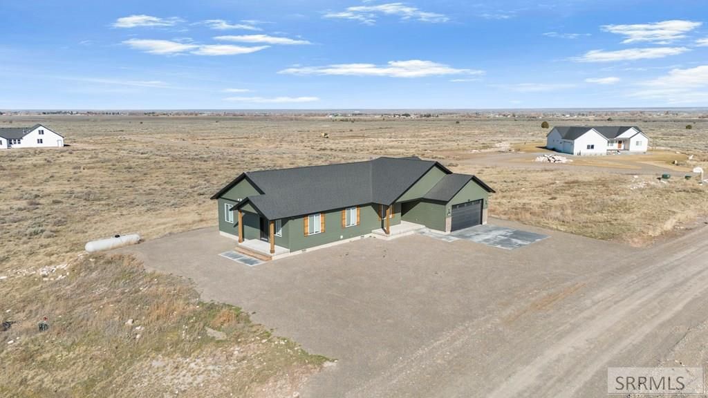 Image 5 of property listing at 587 Springbrook Lane, St Anthony, ID 83445