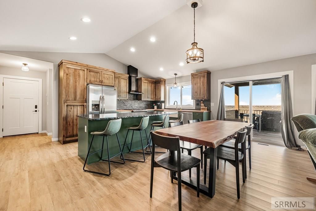 Image 8 of property listing at 587 Springbrook Lane, St Anthony, ID 83445