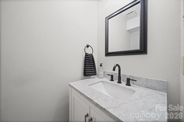 7131 Wannamaker Lane, Charlotte, NC 28226