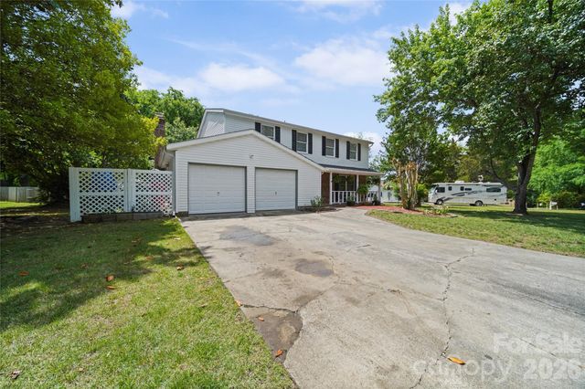 7131 Wannamaker Lane, Charlotte, NC 28226