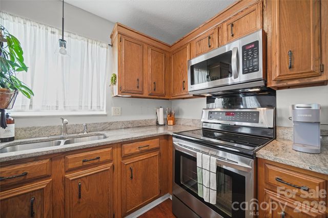 7131 Wannamaker Lane, Charlotte, NC 28226