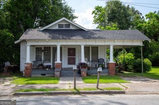 88 Oak Street, Baxley, GA 31513