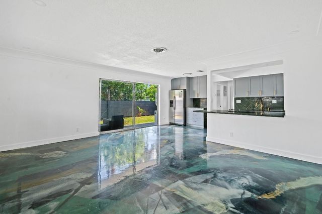 739 NE 13th Court, Fort Lauderdale, FL 33304