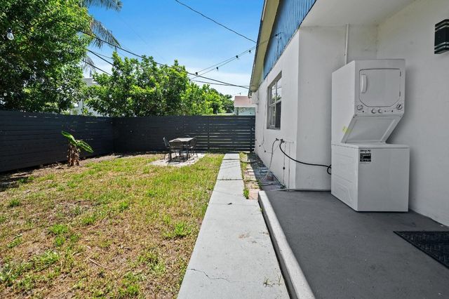 739 NE 13th Court, Fort Lauderdale, FL 33304