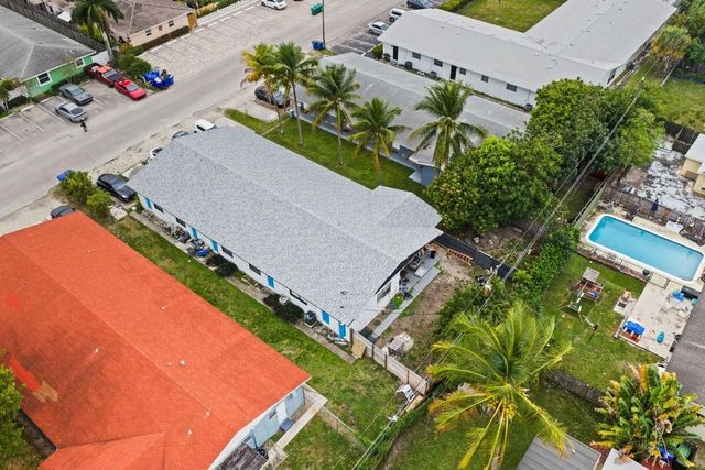 739 NE 13th Court, Fort Lauderdale, FL 33304