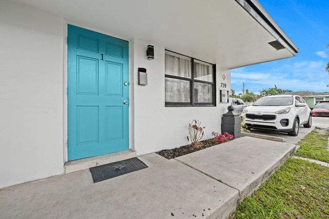 739 NE 13th Court, Fort Lauderdale, FL 33304