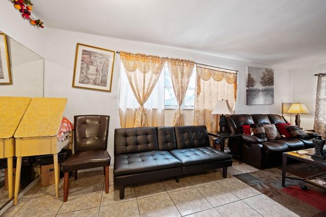 739 NE 13th Court, Fort Lauderdale, FL 33304