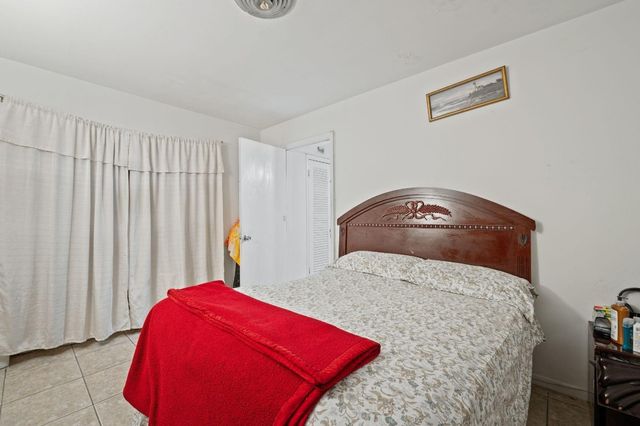 739 NE 13th Court, Fort Lauderdale, FL 33304