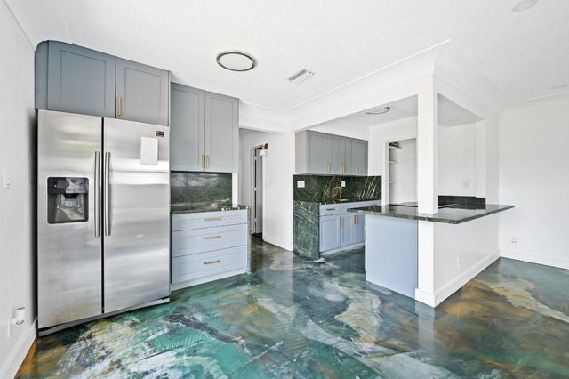 739 NE 13th Court, Fort Lauderdale, FL 33304