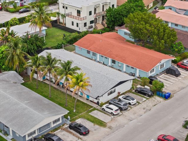 739 NE 13th Court, Fort Lauderdale, FL 33304