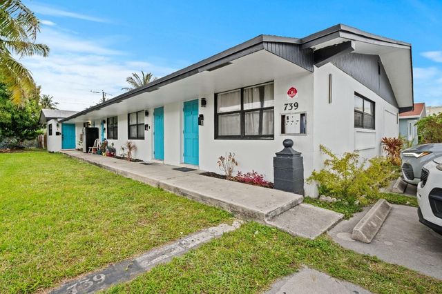 739 NE 13th Court, Fort Lauderdale, FL 33304