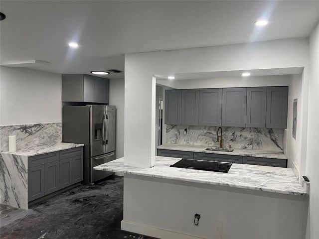 739 NE 13th Court, Fort Lauderdale, FL 33304