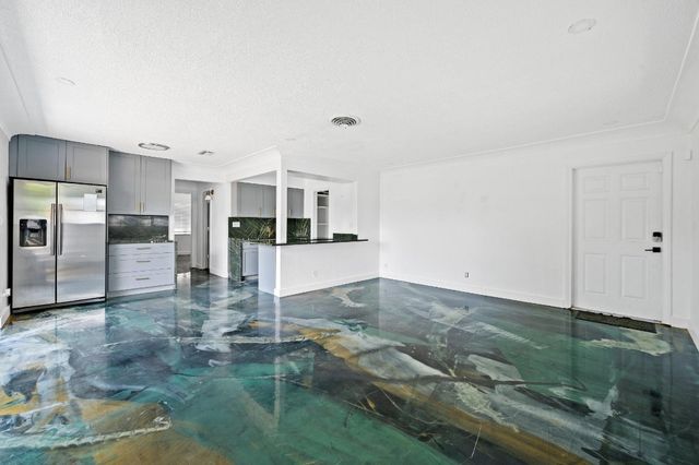 739 NE 13th Court, Fort Lauderdale, FL 33304