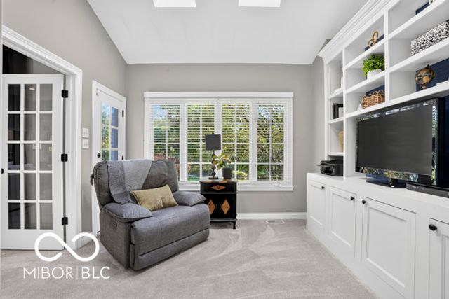 10504 Chestnut Hill Circle, Fishers, IN 46037