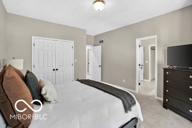 10504 Chestnut Hill Circle, Fishers, IN 46037