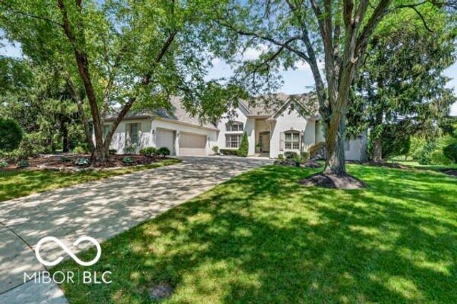 10504 Chestnut Hill Circle, Fishers, IN 46037