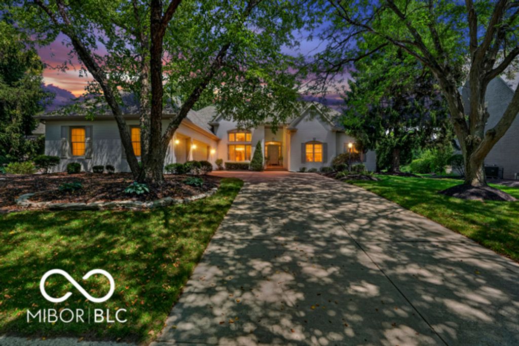 10504 Chestnut Hill Circle, Fishers, IN 46037