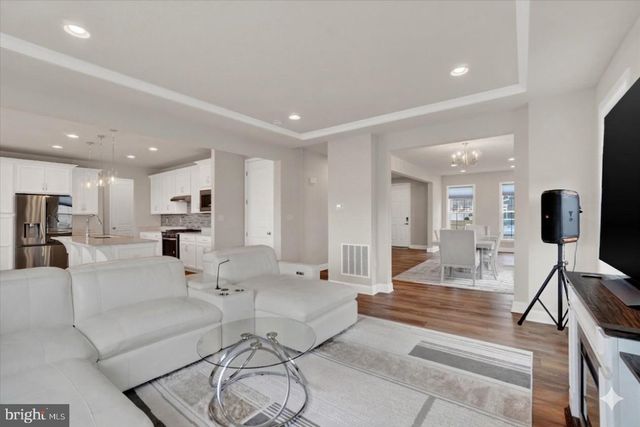 141 MOOREFIELD ST, Mechanicsburg, PA 17055