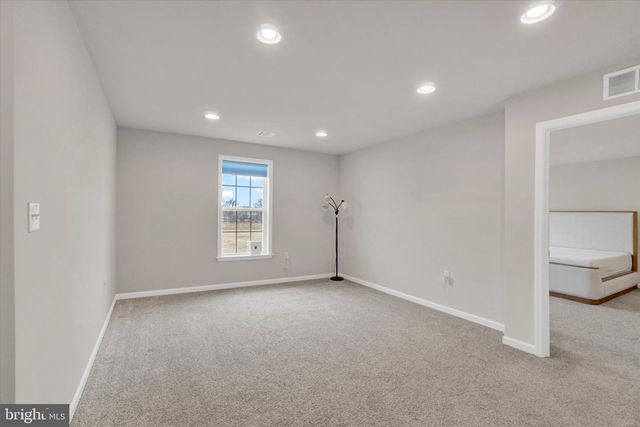 141 MOOREFIELD ST, Mechanicsburg, PA 17055