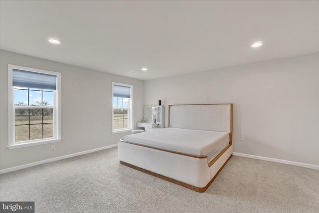 141 MOOREFIELD ST, Mechanicsburg, PA 17055