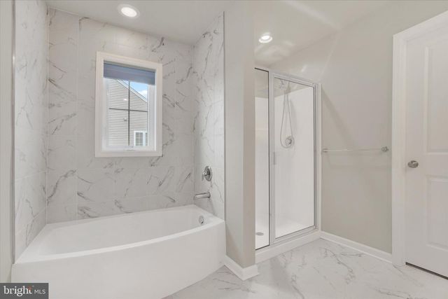 141 MOOREFIELD ST, Mechanicsburg, PA 17055