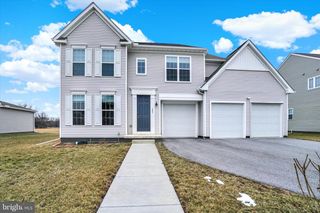 141 MOOREFIELD ST, Mechanicsburg, PA 17055