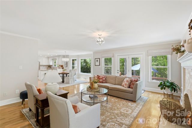 8200 Asheley Glen Drive, Mint Hill, NC 28227