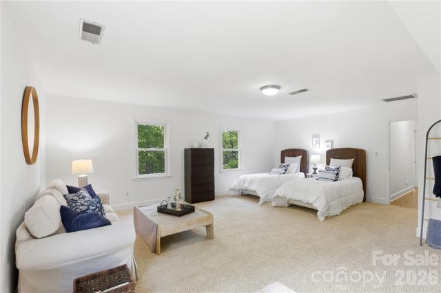 8200 Asheley Glen Drive, Mint Hill, NC 28227