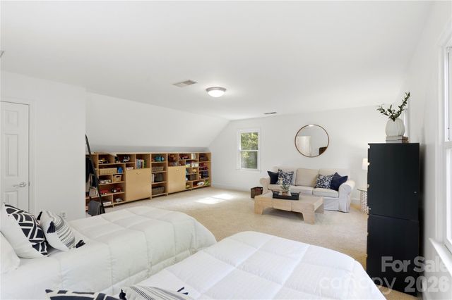 8200 Asheley Glen Drive, Mint Hill, NC 28227