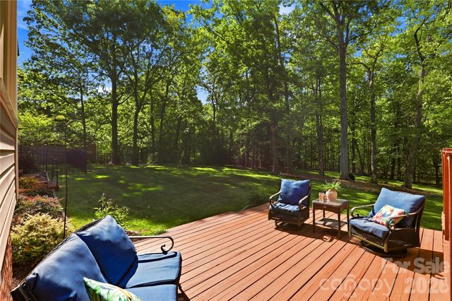 8200 Asheley Glen Drive, Mint Hill, NC 28227