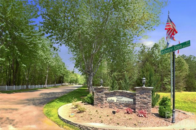 8200 Asheley Glen Drive, Mint Hill, NC 28227