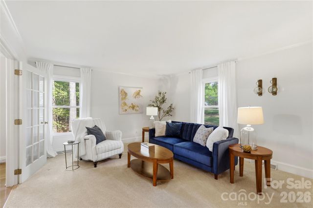 8200 Asheley Glen Drive, Mint Hill, NC 28227