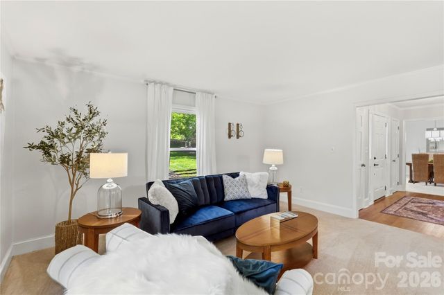 8200 Asheley Glen Drive, Mint Hill, NC 28227