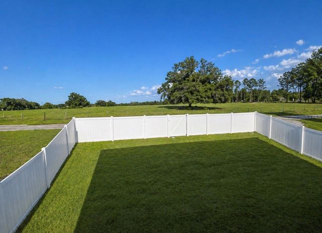 239 CURTIS AVENUE, Groveland, FL 34736