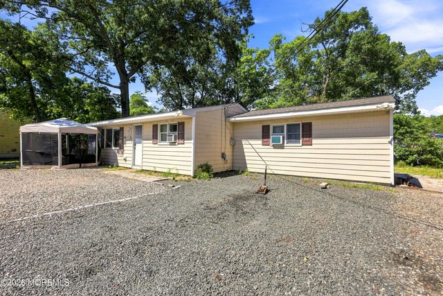 15 Starboard Way, Waretown, NJ 08758