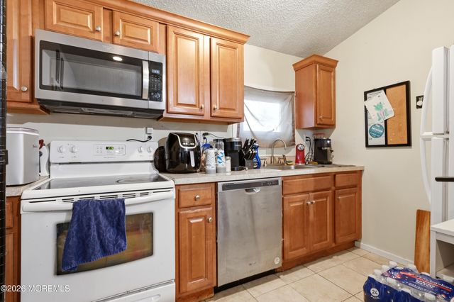 15 Starboard Way, Waretown, NJ 08758