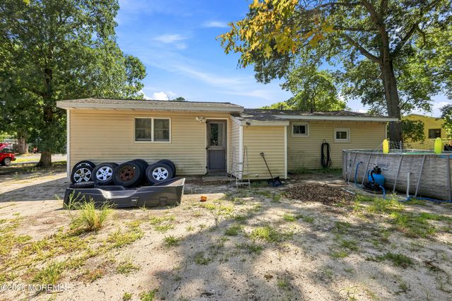 15 Starboard Way, Waretown, NJ 08758