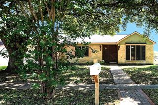 9611 Huntington Hill Drive, Houston, TX 77099